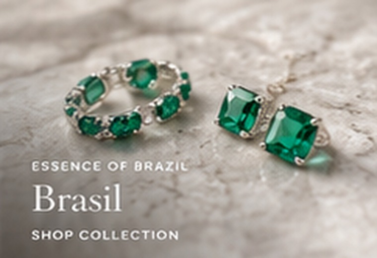 Emerald green jewelry collection